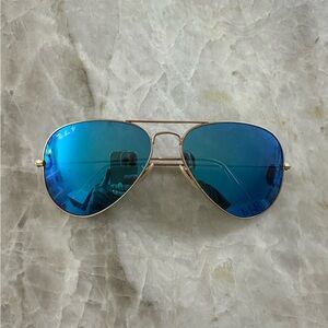 Blue Ray-Ban Aviator Sunglasses
